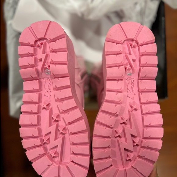 [SOLD] NEW! Dolls Kill x Powerpuff Girls 💗 Combat Boots Pink - Picture 9 of 11